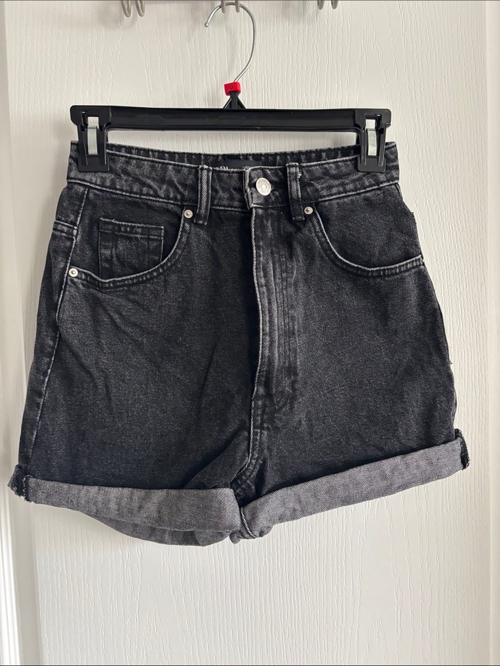 Zara high Wasted black Washed Denim Jean shorts size 00
